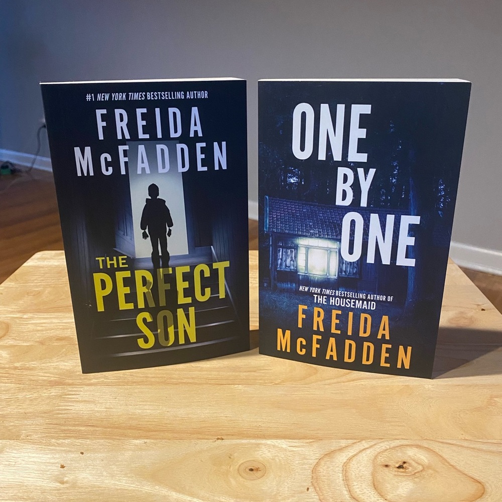 Freida McFadden Book Set
